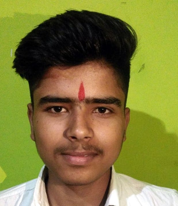 छात्र गोविंद। छात्र गोविंद।