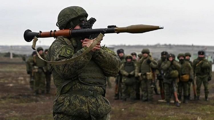 Russia Ukraine War Live: रूस ने की मैरियूपोल में युद्धविराम की घोषणा, चेर्नोबिल भी छोड़ रहे पुतिन के सैनिक