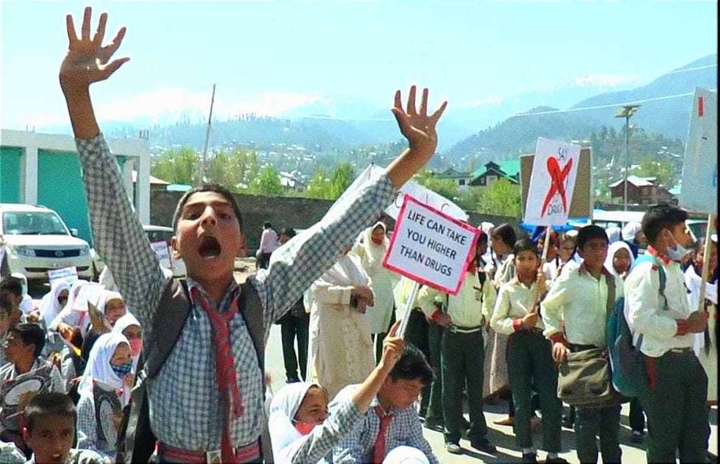 भद्रवाह में विद्यार्थियों की तरफ से निकाली गई जागरूकता रैली भद्रवाह में विद्यार्थियों की तरफ से निकाली गई जागरूकता रैली