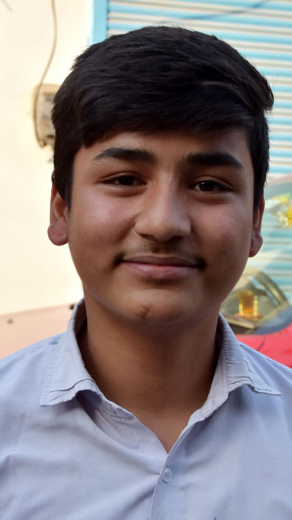 गगन गगन