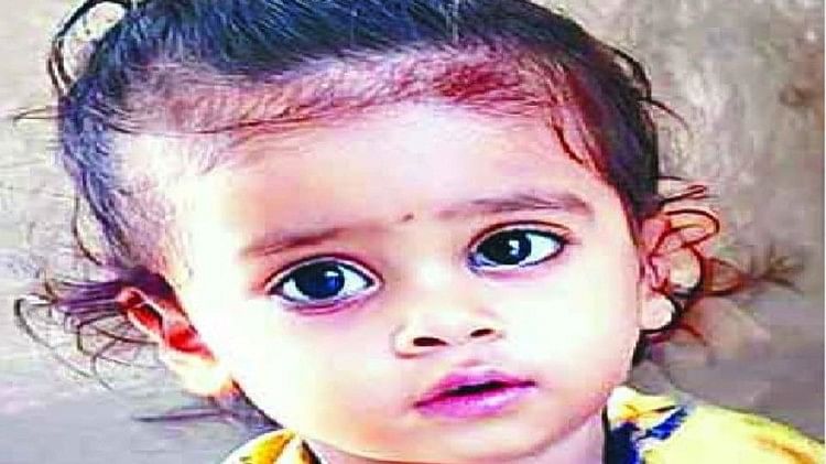 Kasganj : Un enfant de deux ans meurt après être tombé dans une fosse remplie d’eau, ses parents travaillent dans un four à briques