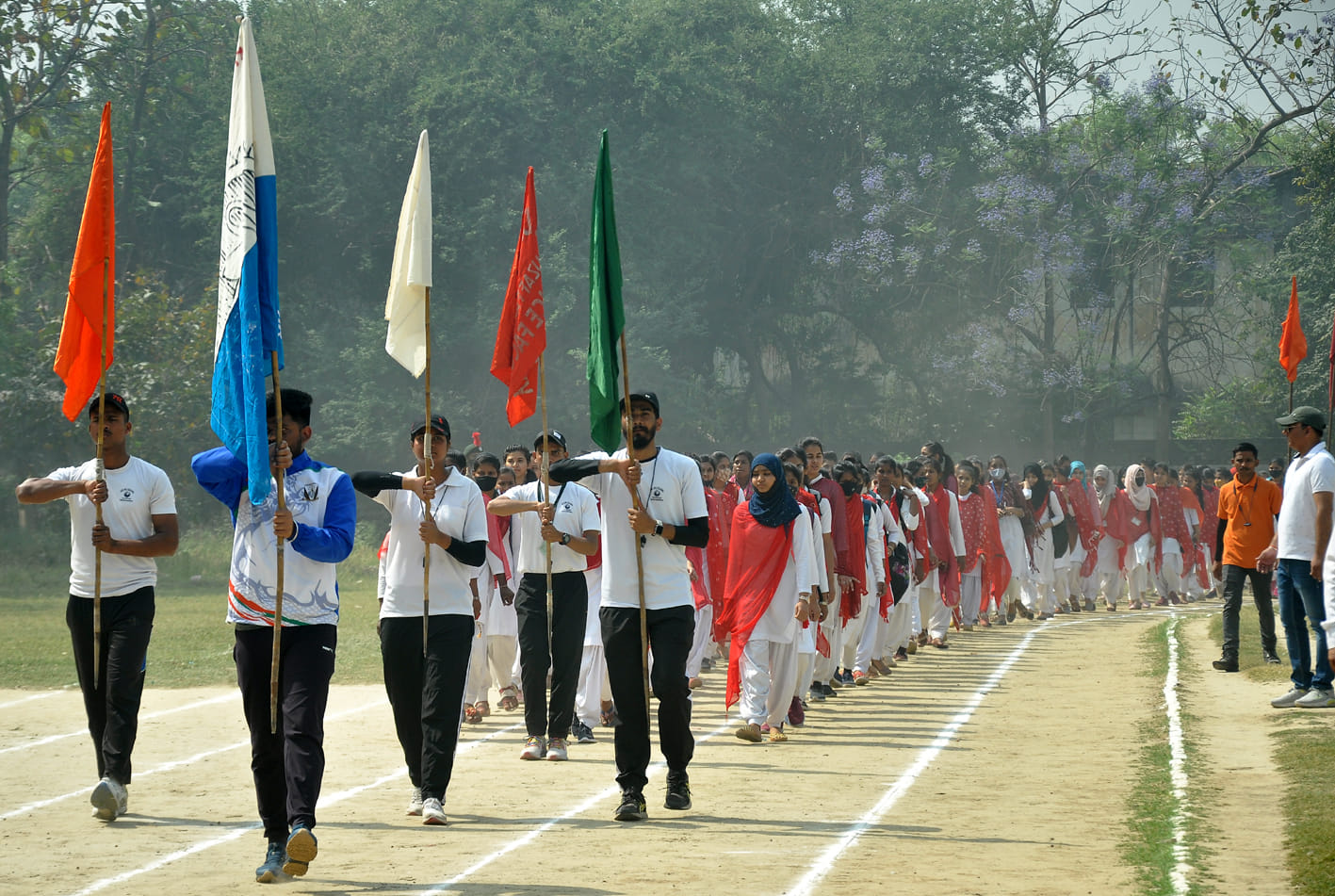 भोपा रोड के एसडी डिग्री कालेज में एथलेटिक मीट के शुभारंभ पर मार्च पास्ट करते प्रतिभागी। भोपा रोड के एसडी डिग्री कालेज में एथलेटिक मीट के शुभारंभ पर मार्च पास्ट करते प्रतिभागी।