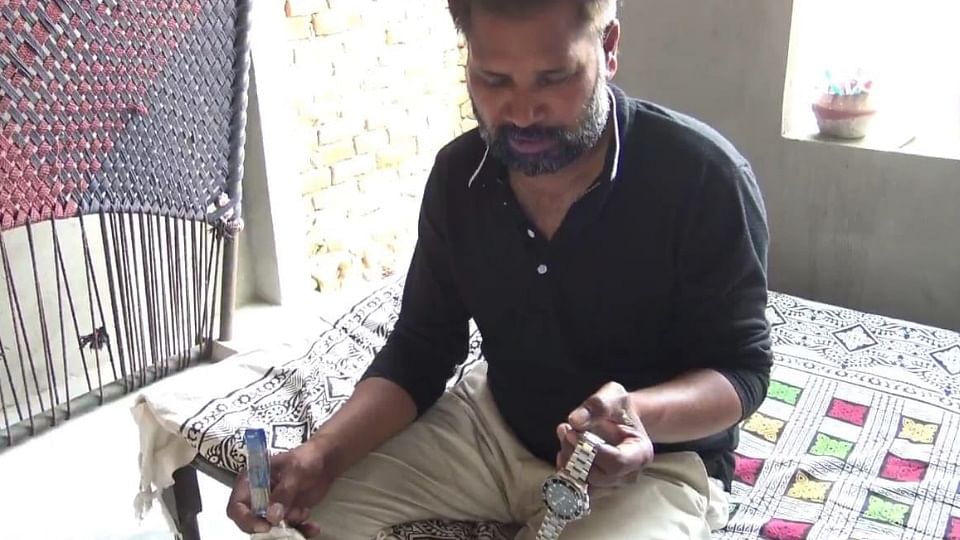 Disappointment: Bollywood singer Himesh Reshammiya’s precious watch to be auctioned in Faridkot, given as an advance to launch Navpreet Kaur  

 TOU