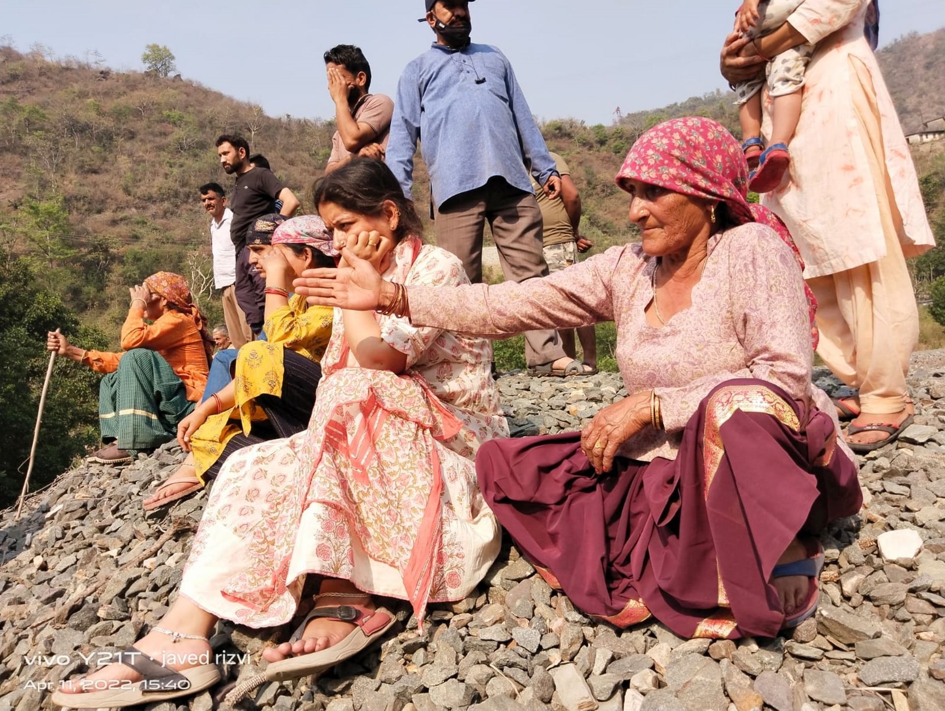 लोहारी गांव डूबा