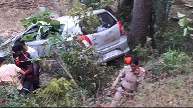 Accident de la route majeur à Chamba, une voiture incontrôlable tombe dans un fossé, deux jeunes tués, deux blessés