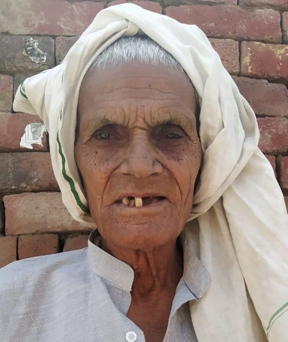 सूरजपुर महनवा निवासी बाबूराम शर्मा