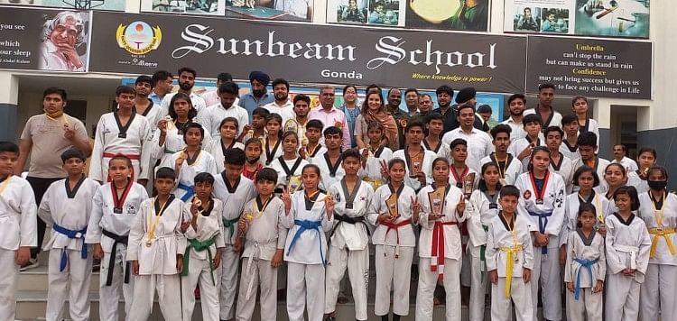 Sportif, joueur, taiquando – Vaishnavi et Piyush sont devenus champions de Taekwondo