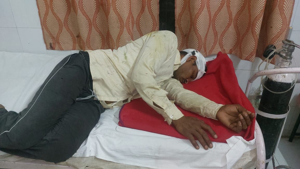 घायल ग्रामीण