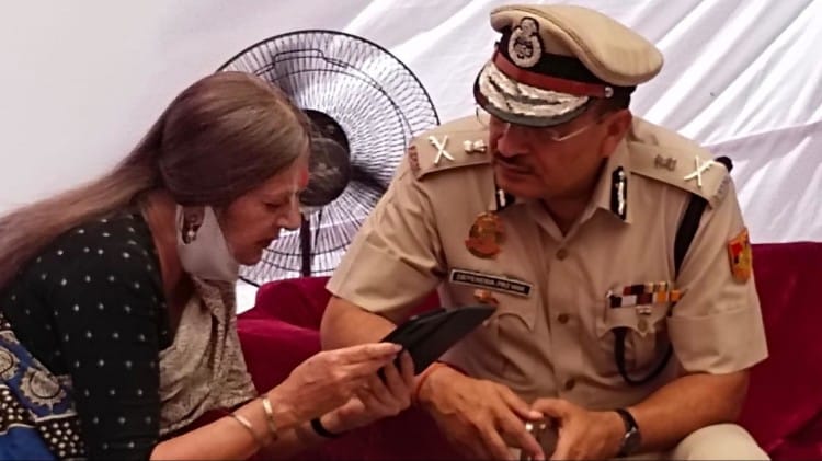 जहांगीरपुरी में चला बुलडोजर