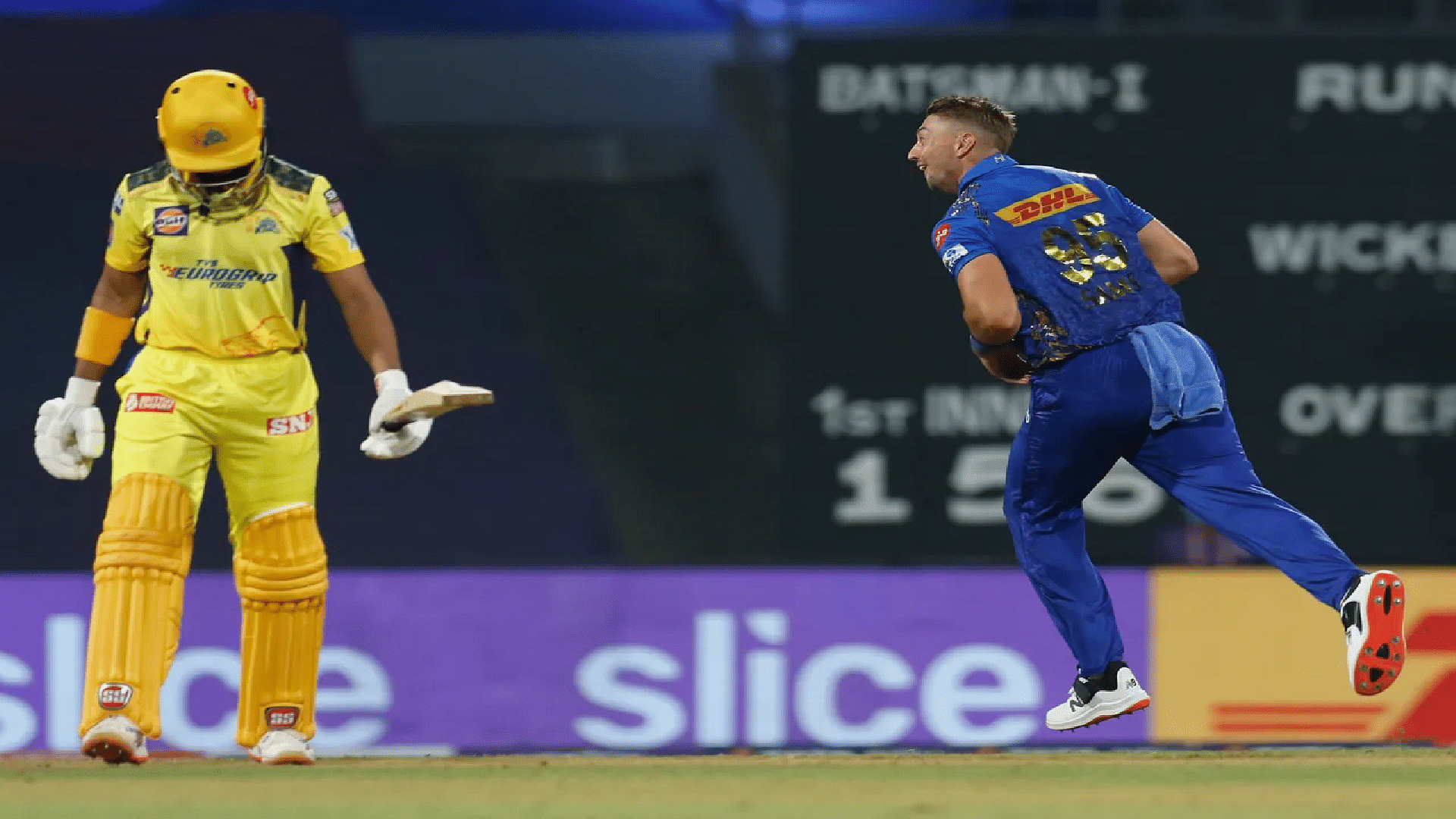 Mi Vs Csk Live: मुंबई ने बनाए 155 रन, चेन्नई को तीसरे ओवर में लगा दूसरा  झटका, सैंटनर पवेलियन लौटे - Cricket News In Hindi