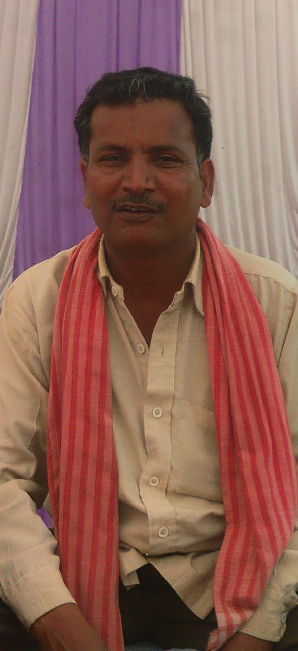 मृतक किसान विरेंद्र यादव।फाइल फोटो