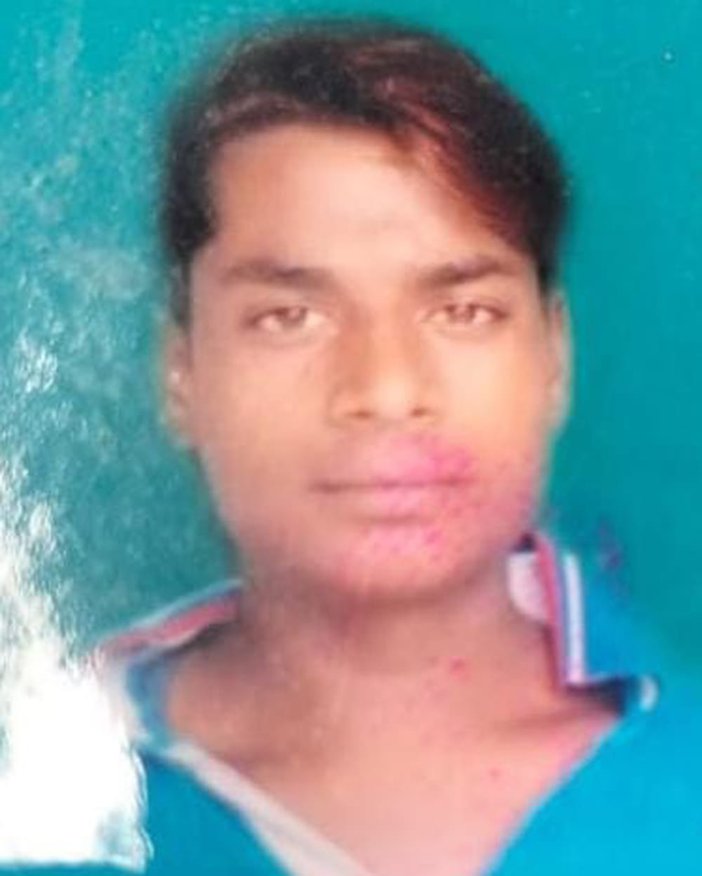 मृतक सुरेश की फाइल फोटो मृतक सुरेश की फाइल फोटो