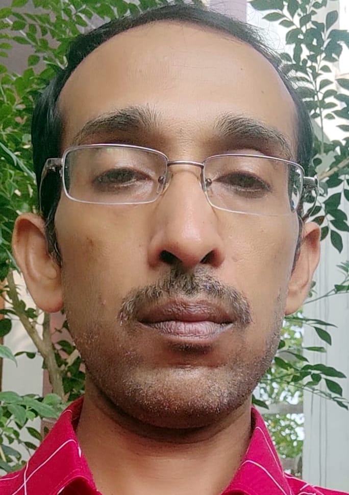 शिक्षक गुलशन गुप्ता।