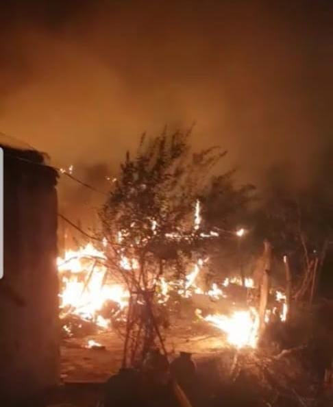 आग से धधकता घर। संवाद आग से धधकता घर। संवाद
