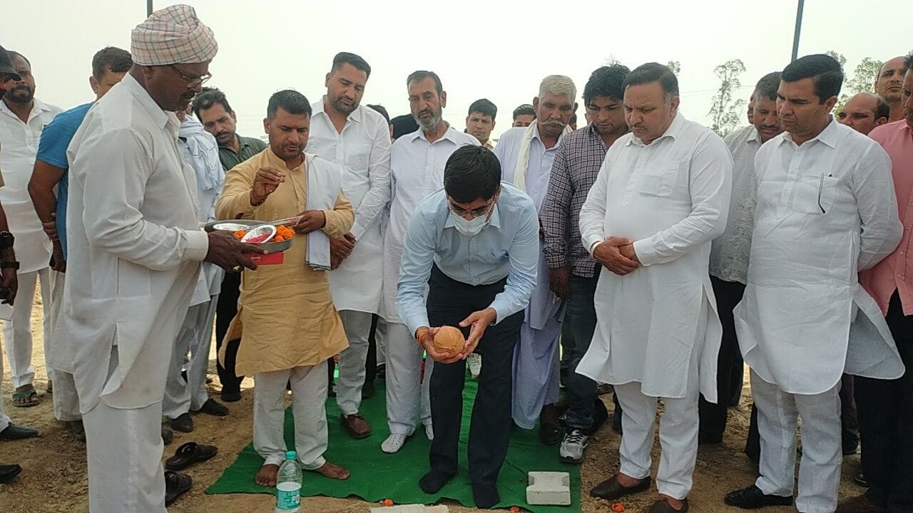 Crores of rupees will be spent on the renovation of five ponds Crores of rupees will be spent on the renovation of five ponds
