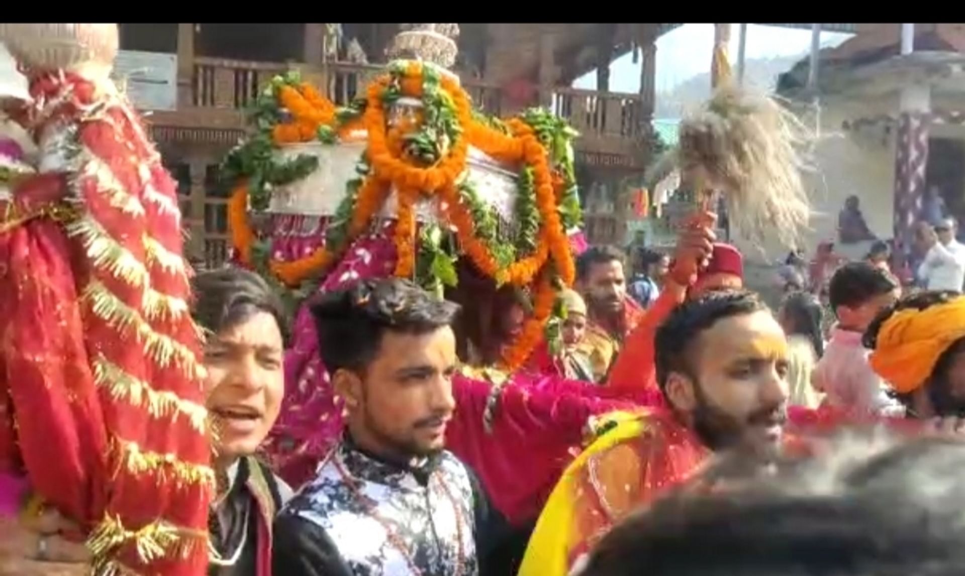 गंगोत्री-यमुनोत्री के कपाट खुले