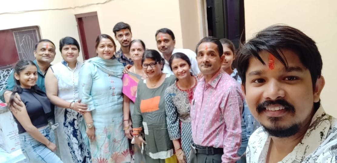 हुसैनी गली की रुक्मणी गुप्ता का संयुक्त परिवार। संवाद हुसैनी गली की रुक्मणी गुप्ता का संयुक्त परिवार। संवाद