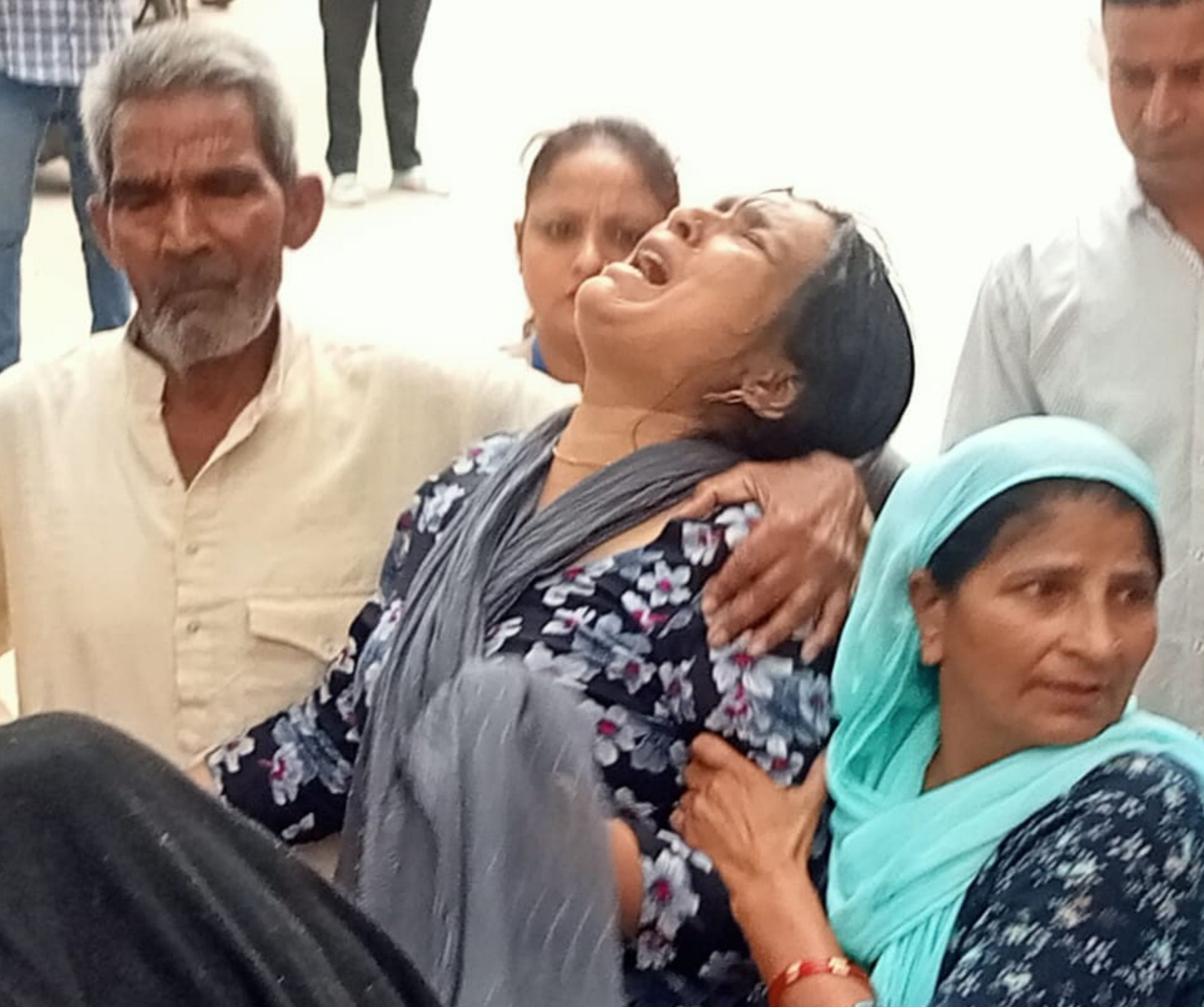 Youth killed in broad daylight: Women told police, wear bangles, give us a gun Youth killed in broad daylight: Women told police, wear bangles, give us a gun
