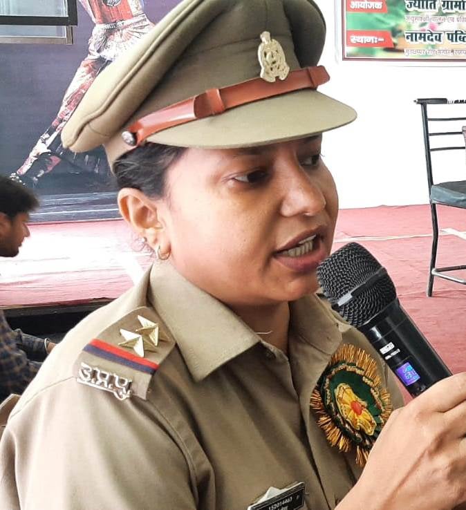 एंटी रोमियो स्कवाड प्रभारी एसआई वर्षा तोमर एंटी रोमियो स्कवाड प्रभारी एसआई वर्षा तोमर