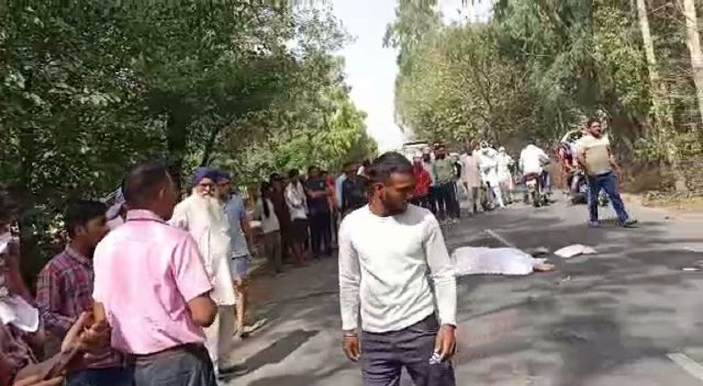 Truck crushed husband and wife, both died Truck crushed husband and wife, both died