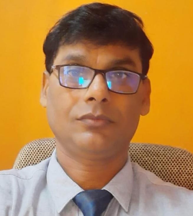 मैपल्स स्कूल के प्रधानाचार्य राकेश सिन्हा मैपल्स स्कूल के प्रधानाचार्य राकेश सिन्हा