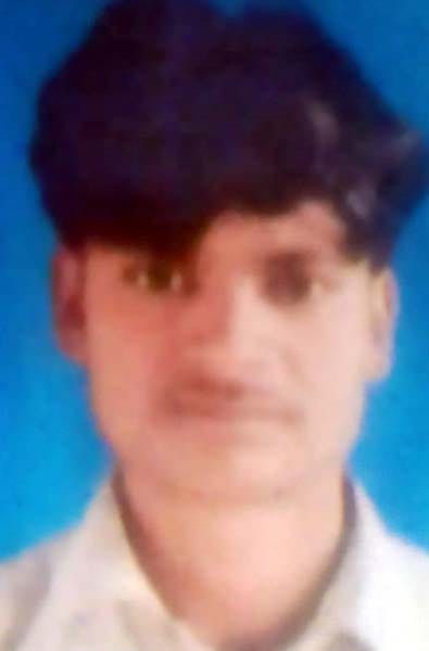गांव अनावां के रामबहादुर का फाइल फोटो गांव अनावां के रामबहादुर का फाइल फोटो