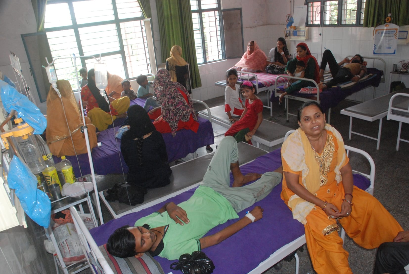 बागपत जिला अस्तपाल में भर्ती मरीज बागपत जिला अस्तपाल में भर्ती मरीज