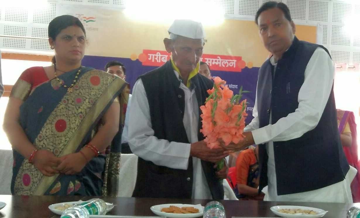 बागेश्वर में केंद्र सरकार के आठ साल पूरे होने पर आयोजित कार्यक्रम में स्वाधीनता सेनानी राम सिंह ?