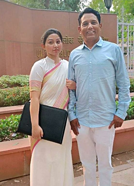 गीतिका, यूपीएससी 239 रैंक। गीतिका, यूपीएससी 239 रैंक।