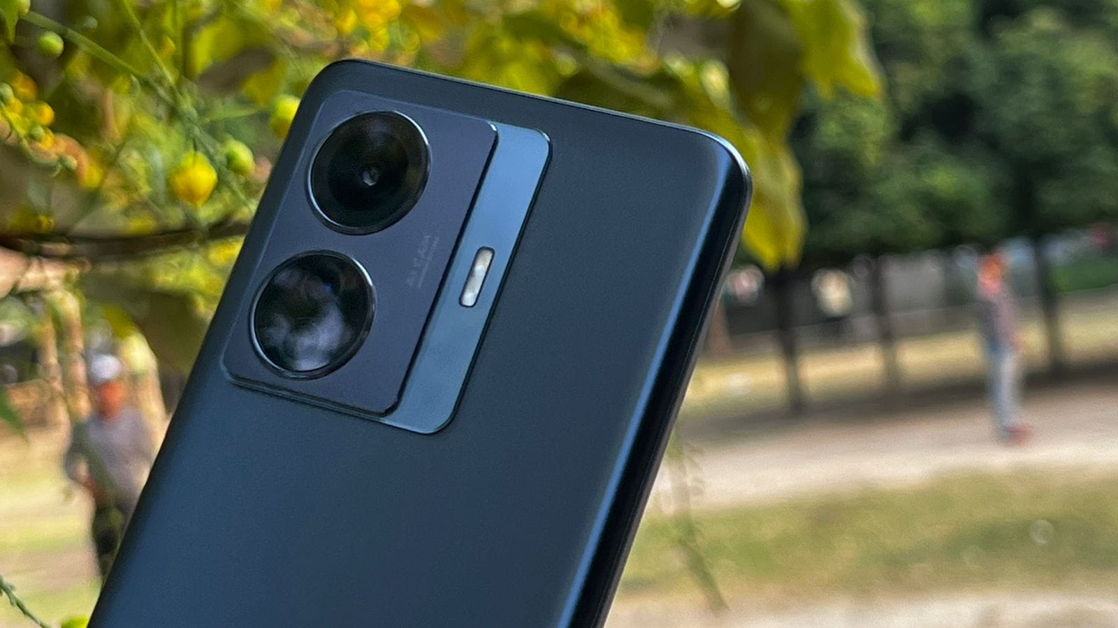 Vivo T1 Pro 5G Review: क्या है 25 हजार रुपये की रेंज में एक ऑलराउंडर फोन है?