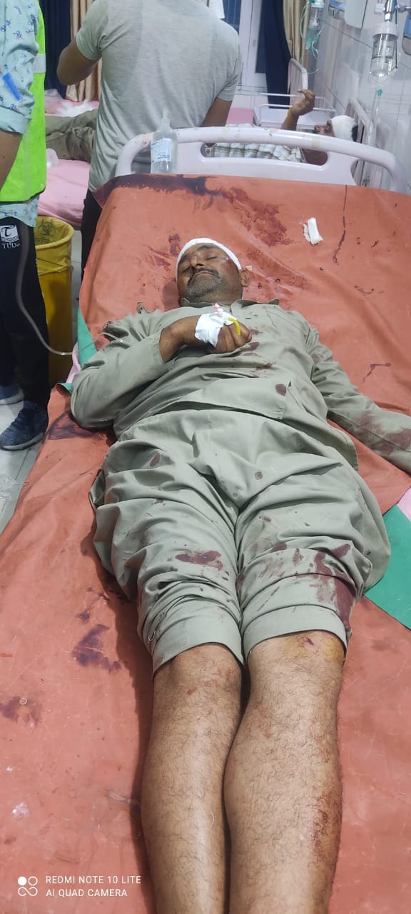 रामबन- चिनैनी नाशरी टनल में दुर्घटना का शिकार हुई कार व अस्पताल में उपचाराधीन घायल