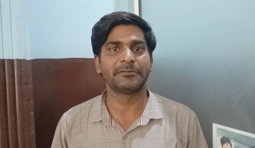 लूट का शिकार संदीप कुमार। संवाद