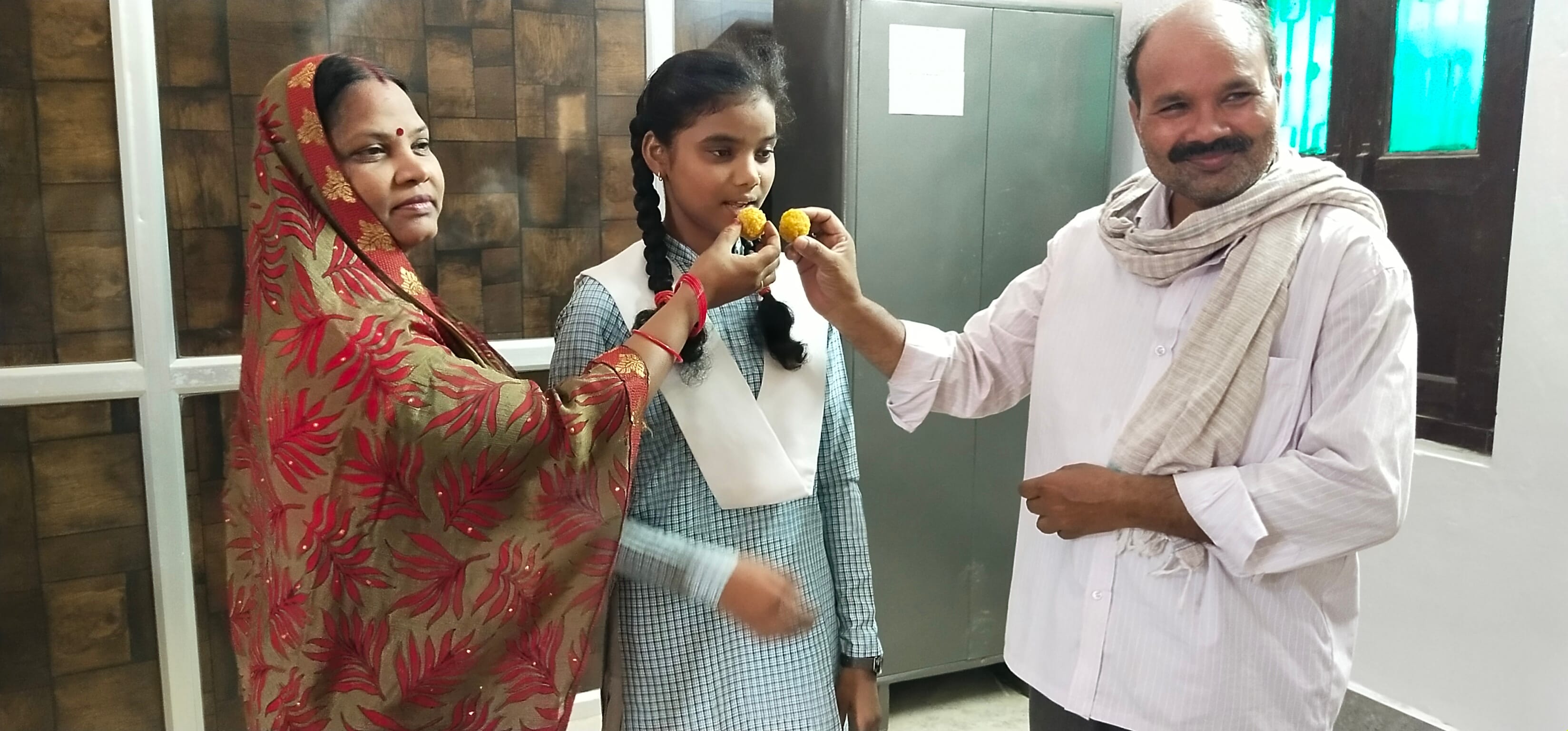 और प्रदेश में सातवां स्थान पाने वाली और जिले में हाईस्कूल में पहला स्थान पाने के बाद सुभागी देवी ?