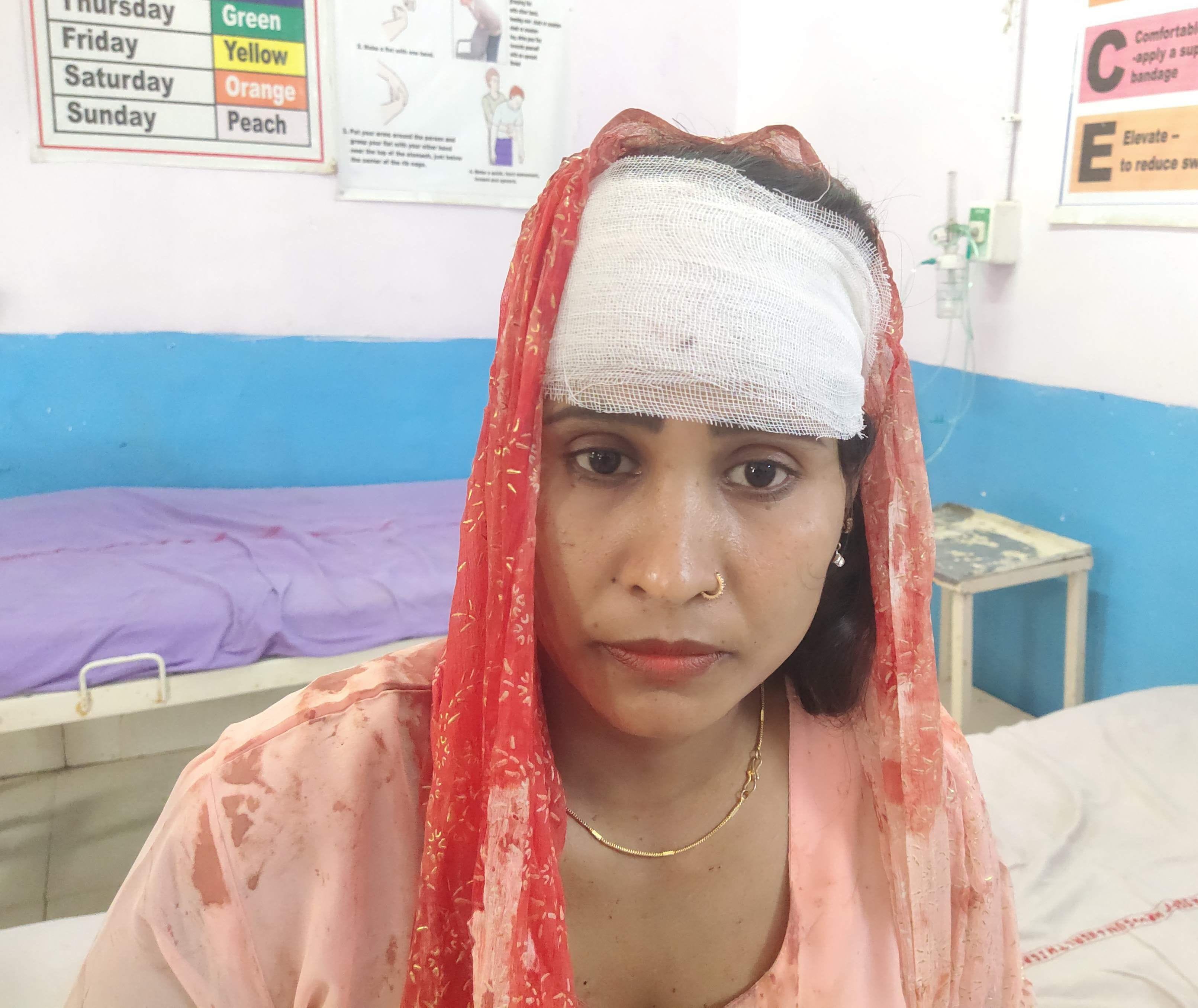 झगड़े में घायल बीरमति। झगड़े में घायल बीरमति।