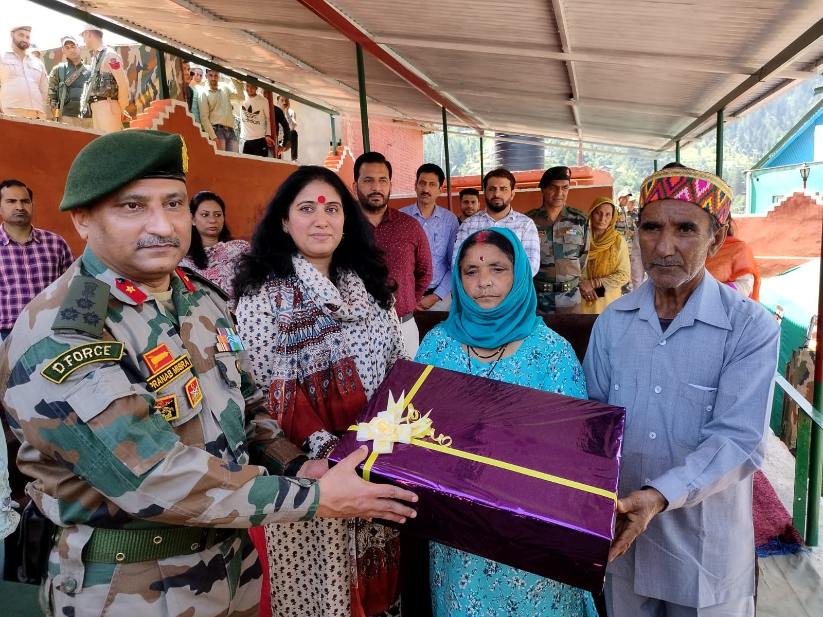 भद्रवाह में शहीद चुन्नी लाल की याद में आयोजित कार्यक्रम में सेना के अधिकारी व एनसीसी कैडे्ट भद्रवाह में शहीद चुन्नी लाल की याद में आयोजित कार्यक्रम में सेना के अधिकारी व एनसीसी कैडे्ट