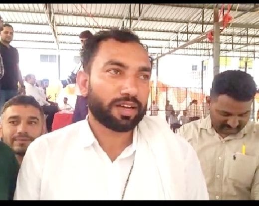  विकास श्योकंद उर्फ काला, प्रधान नगर पालिका उचाना।