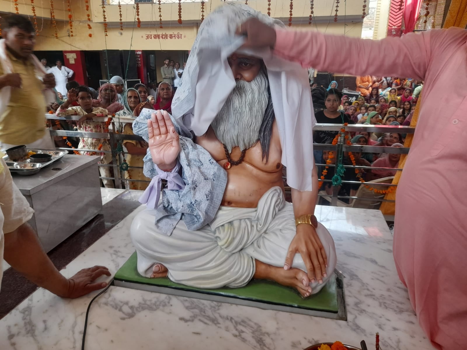 बाबा बंसी वाले जी का दिव्य स्वरूप बाबा बंसी वाले जी का दिव्य स्वरूप
