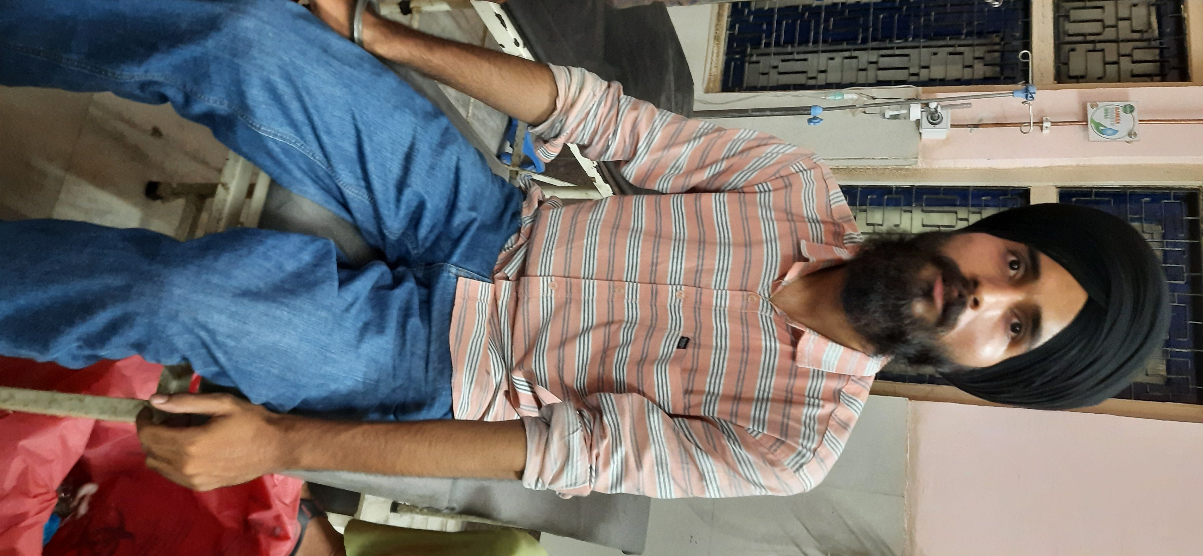 घायल भगवंत सिंह।