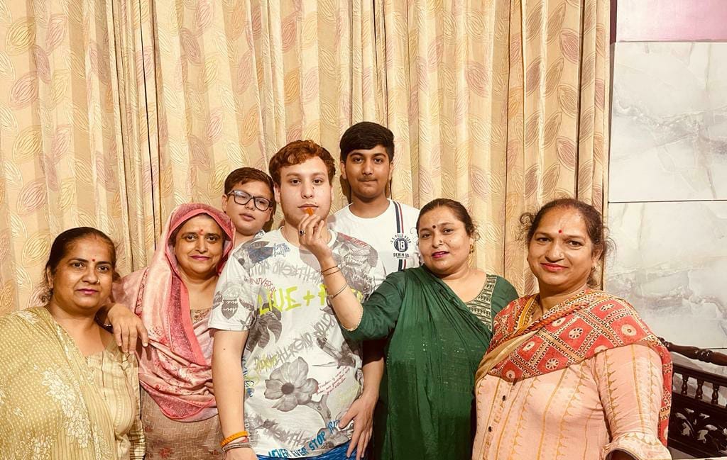 उधमपुर। जिले में कार्मस का टॉपर गोकिल जंडियाल उधमपुर। जिले में कार्मस का टॉपर गोकिल जंडियाल