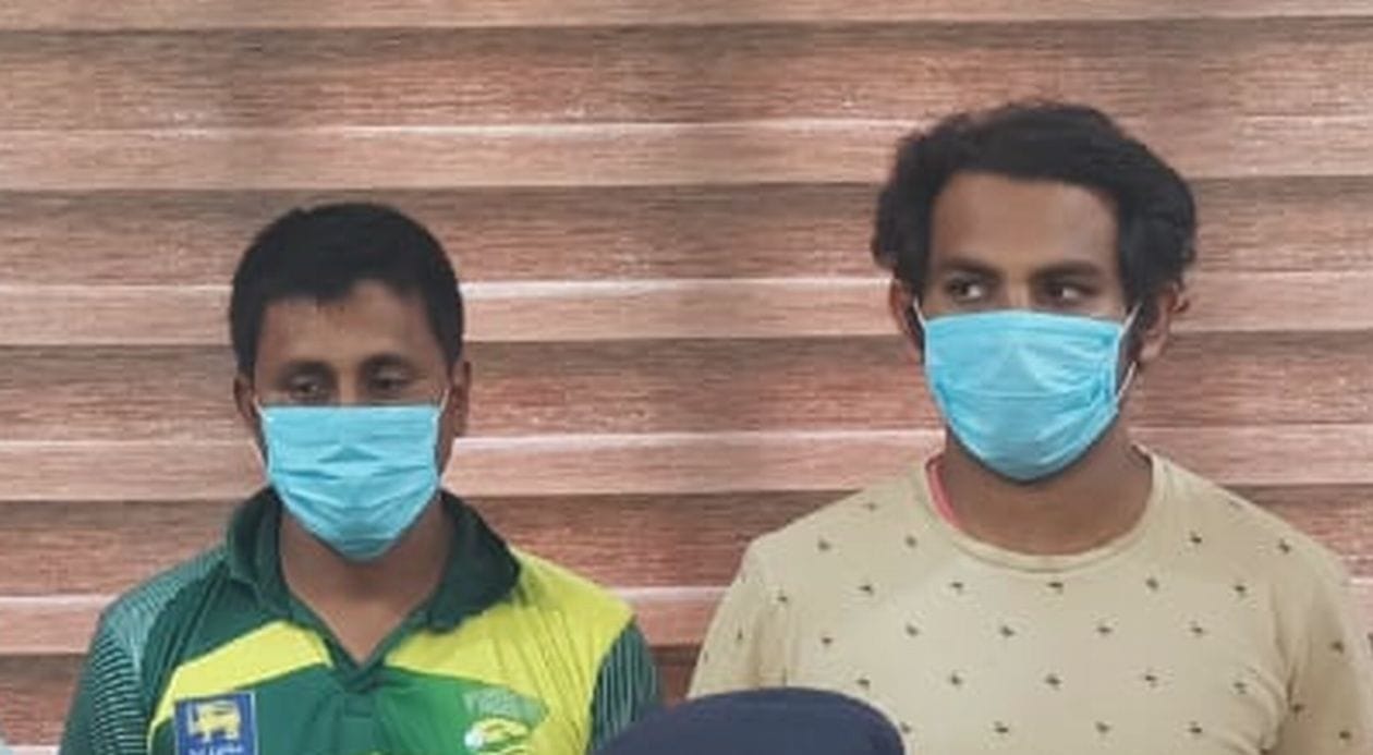 देहात थाना पुलिस द्वारा पकडे गये सट्टा लगाने वाले आरोपी। संवाद