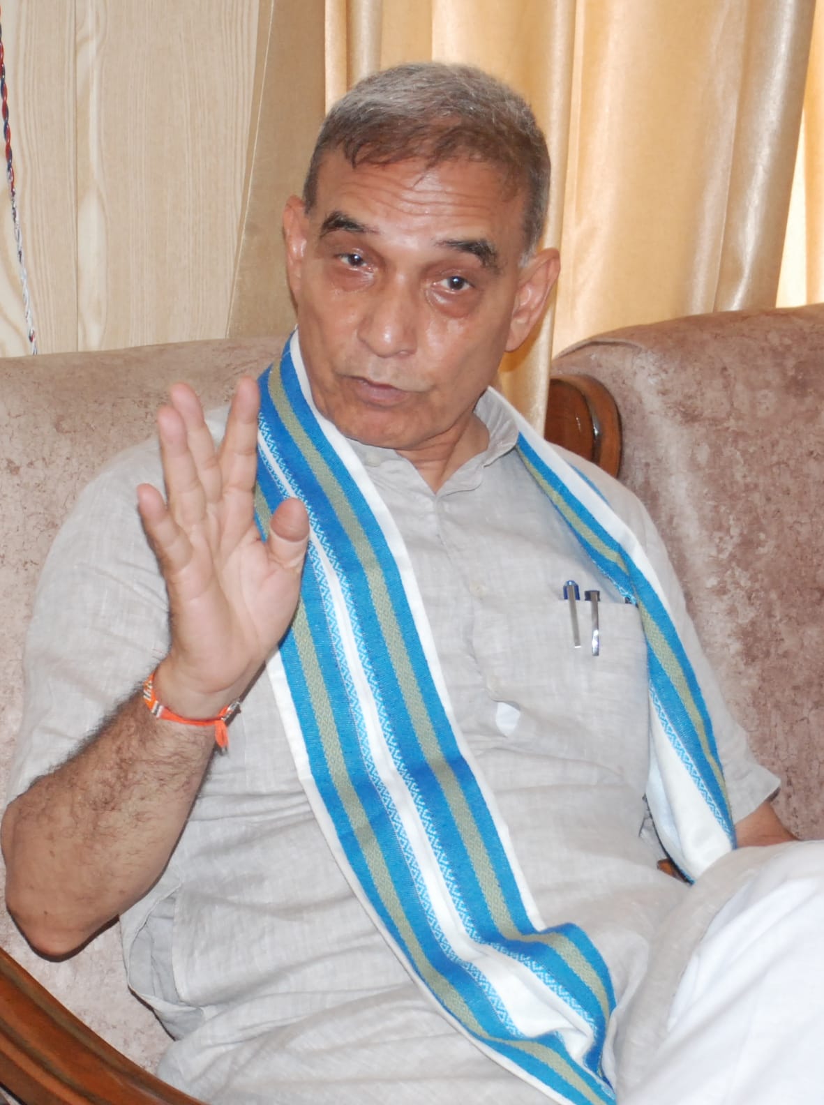 बागपत गेस्ट हाउस में पत्रकार वार्ता करते सांसद डॉ.सत्यपाल सिंह