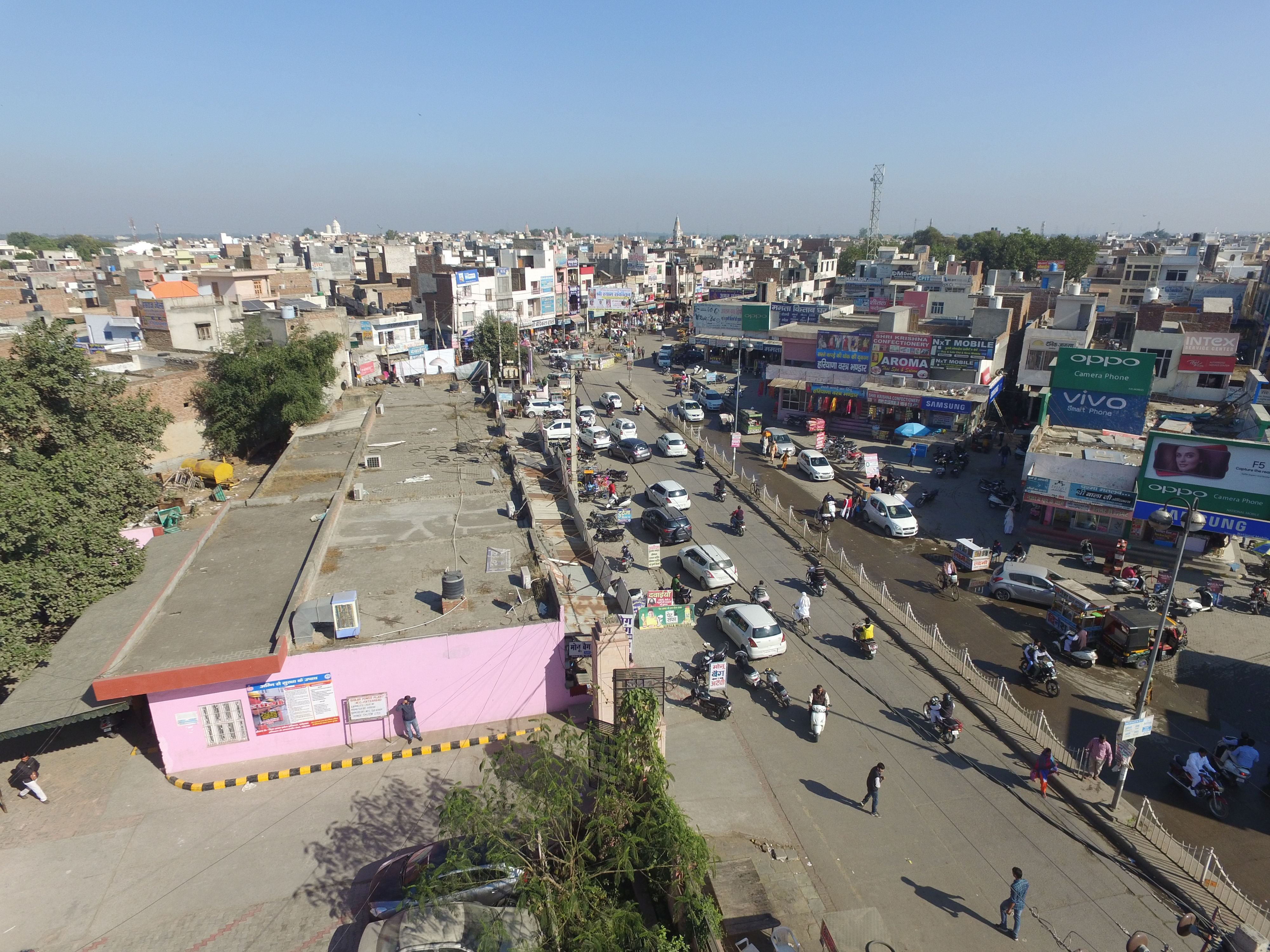 फतेहाबाद शहर का ड्रोन से लिया गया चित्र। फाइल फोटो