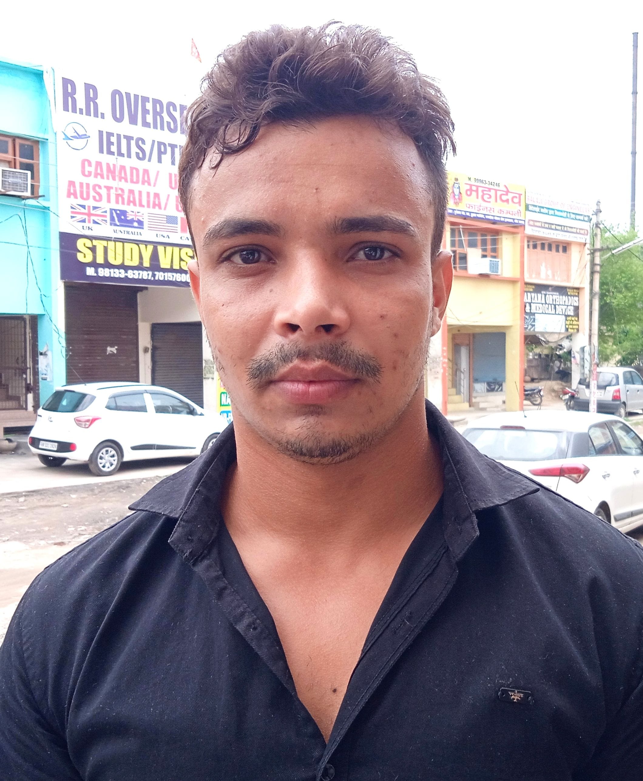 सचिन।
