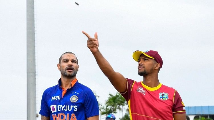 IND vs WI 2nd ODI Live: वेस्टइंडीज के शाई होप और कायेल मेयर्स क्रीज पर, आवेश खान ने भारत के लिए किया डेब्यू