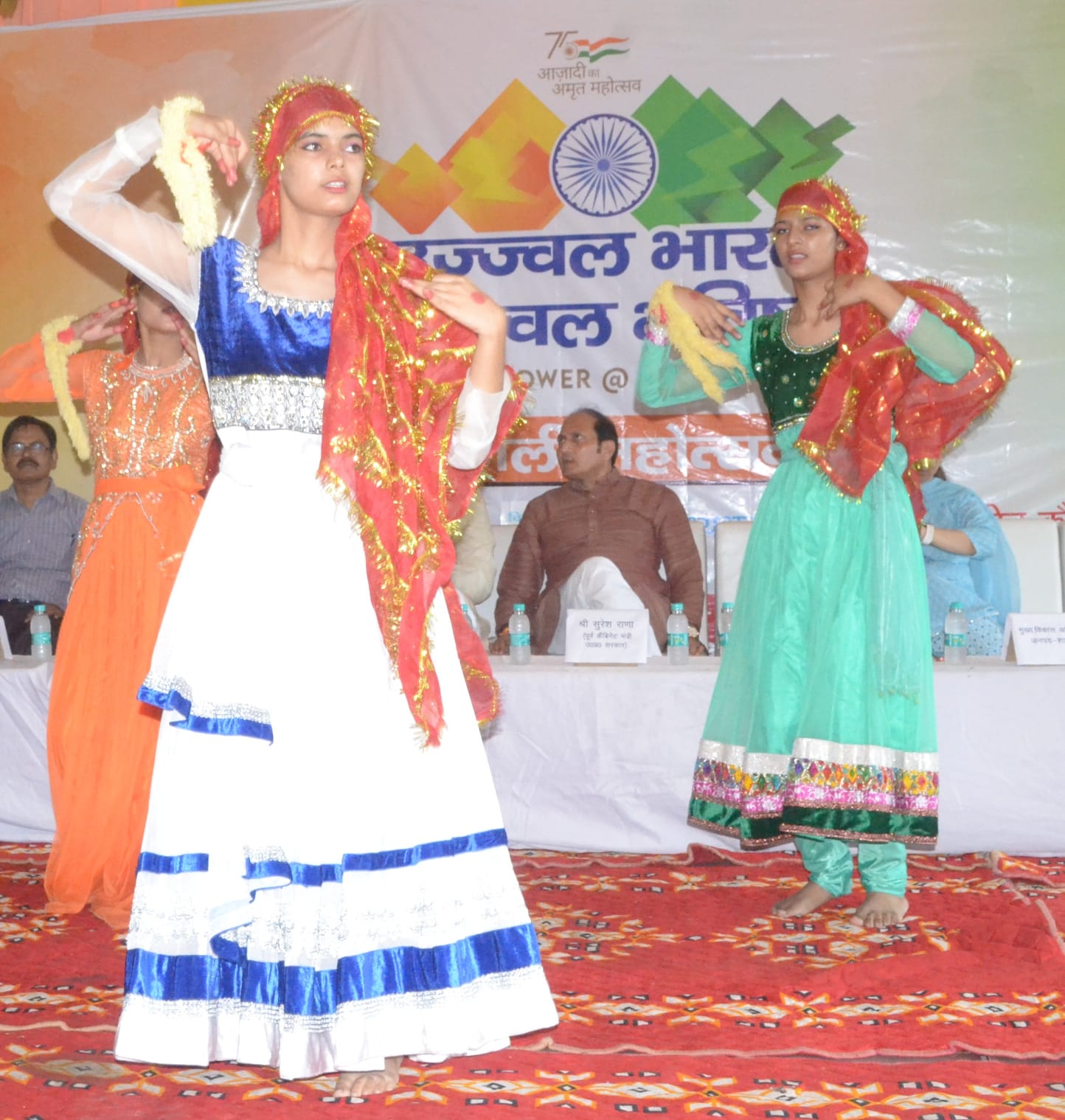 शामली में कैराना रोड पर बिजली महोत्सव व ऊर्जा दिवस पर आयोजित कार्यक्रम में सांस्कृतिक कार्यक्र? शामली में कैराना रोड पर बिजली महोत्सव व ऊर्जा दिवस पर आयोजित कार्यक्रम में सांस्कृतिक कार्यक्र?