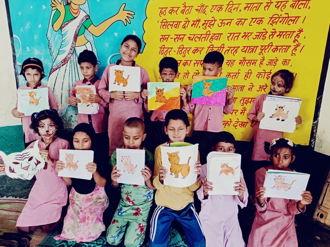 छुटमलपुर में विश्व बाघ दिवस पर पोस्टर के साथ बच्चें छुटमलपुर में विश्व बाघ दिवस पर पोस्टर के साथ बच्चें