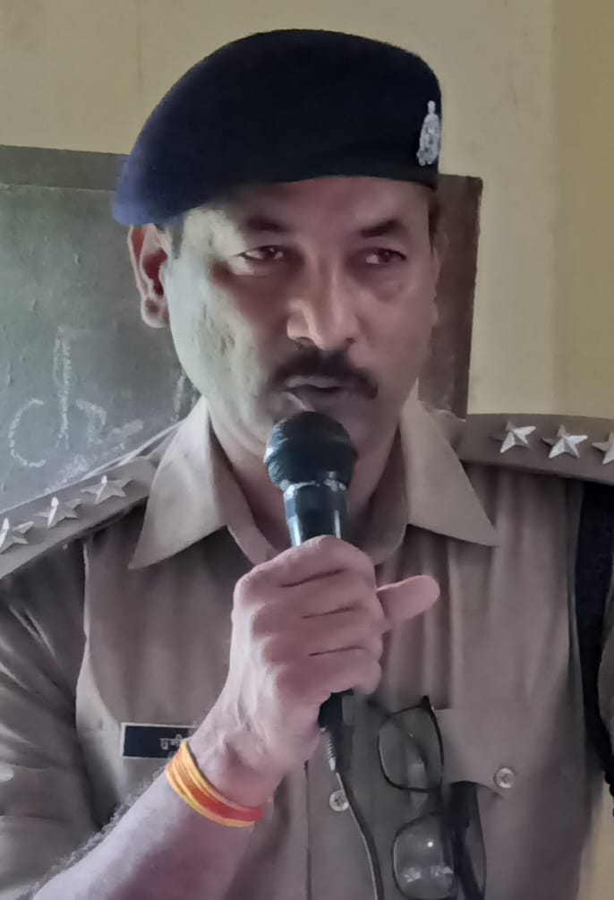 सीओ मुनीष चंद्र सीओ मुनीष चंद्र
