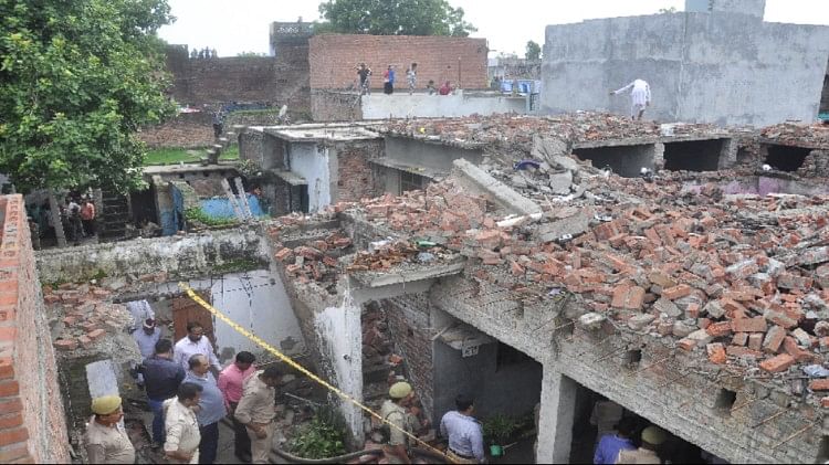 पीलीभीत विस्फोट: पापा कहां हैं...एक बार उनका चेहरा तो दिखा दो, और अंतिम इच्छा के साथ मौत की नींद सो गई नगमा firecracker blast in pilibhit