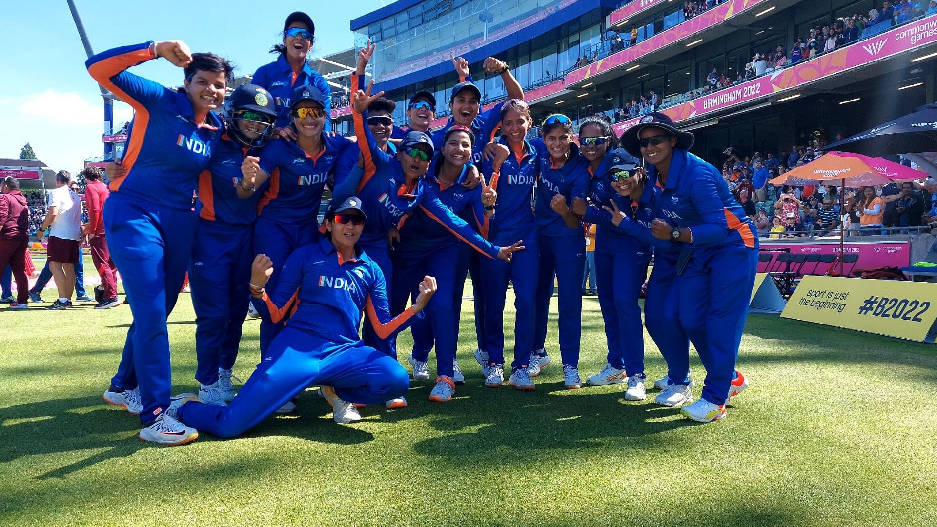 Cwg:भारतीय महिला टीम ने इंग्लैंड को हराकर रचा इतिहास, पहली बार क्रिकेट में  मिलेगा पदक, मंधाना की तूफानी पारी - Commonwealth Games 2022 Indian Women's  Team Reached The ...