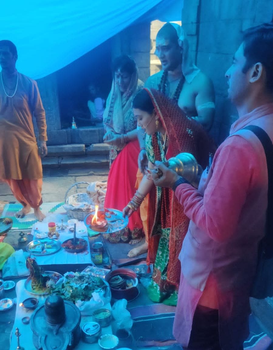 अल्मोड़ा के जागेश्वर धाम में पार्थिव पूजा करते श्रद्धालु । संवाद न्यूज एजेंसी अल्मोड़ा के जागेश्वर धाम में पार्थिव पूजा करते श्रद्धालु । संवाद न्यूज एजेंसी